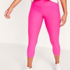 Old Navy Bright Pink Capri Workout Leggings